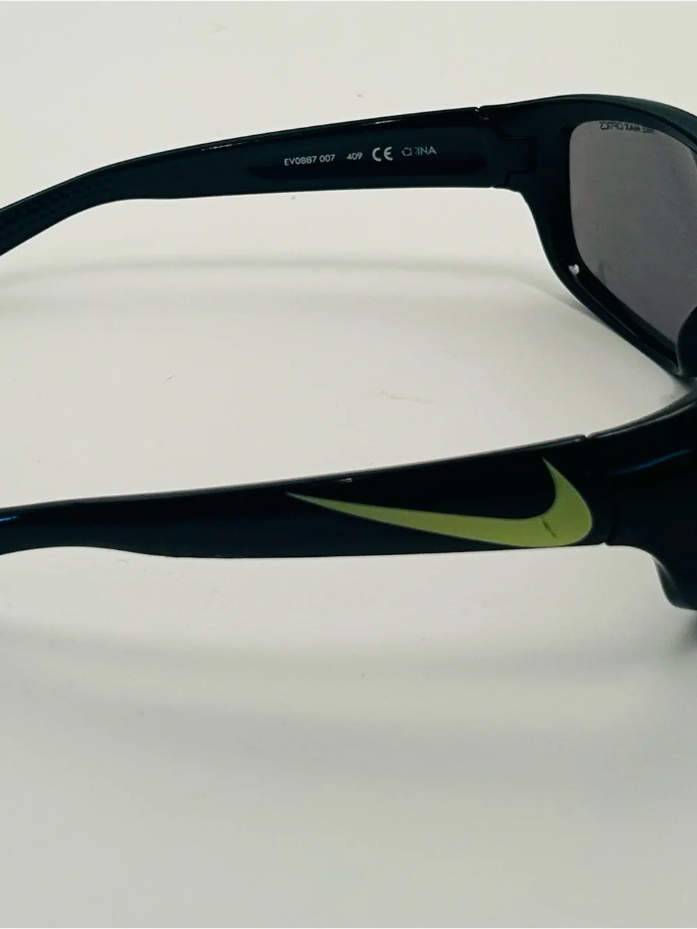 Nike Mercurial EV0887 007 TEEN Polarized Sport Sunglasses Black Gray Lenses